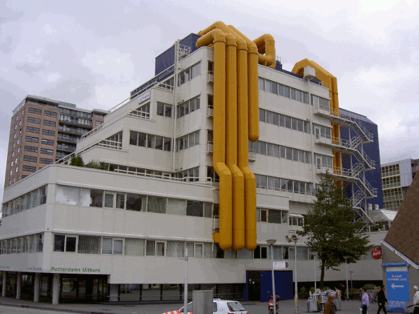 165.gif (151657 bytes)