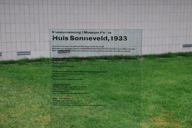 460.gif (202286 bytes)