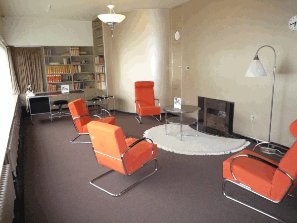 510.gif (128230 bytes)