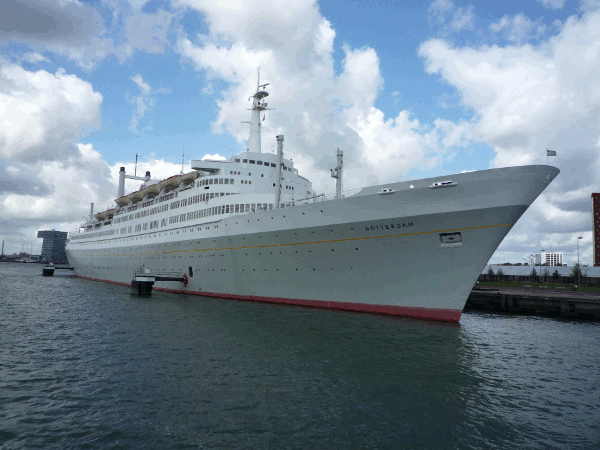 700.gif (139933 bytes)