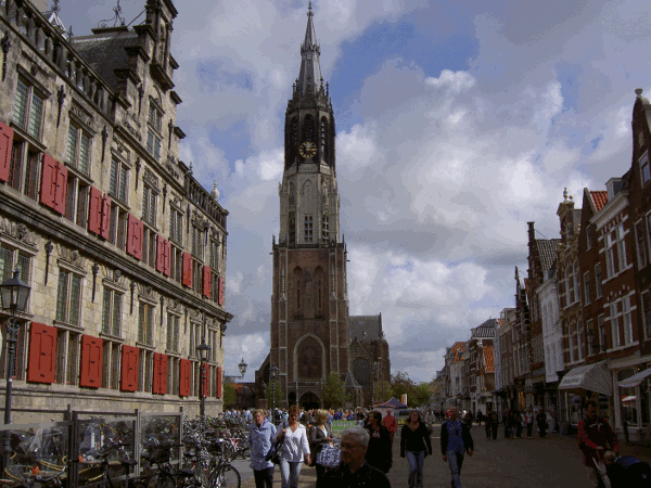 770.gif (195445 bytes)