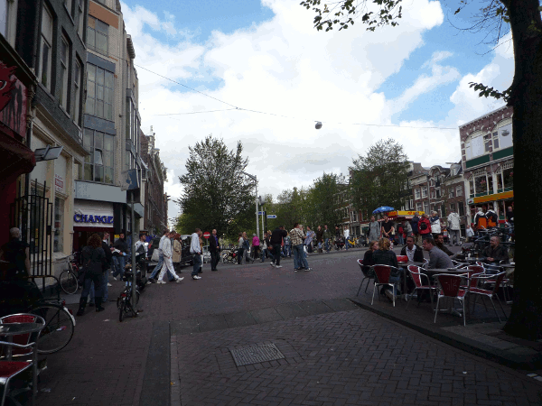 840.gif (154950 bytes)