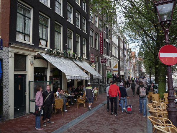 900.gif (204853 bytes)