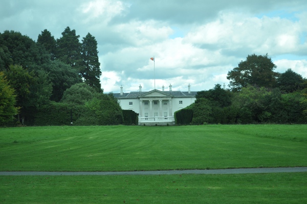 100.jpg (119404 bytes)