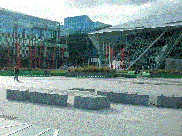 200.gif (127199 bytes)