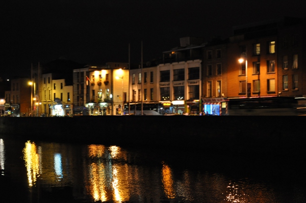 530.jpg (156454 bytes)