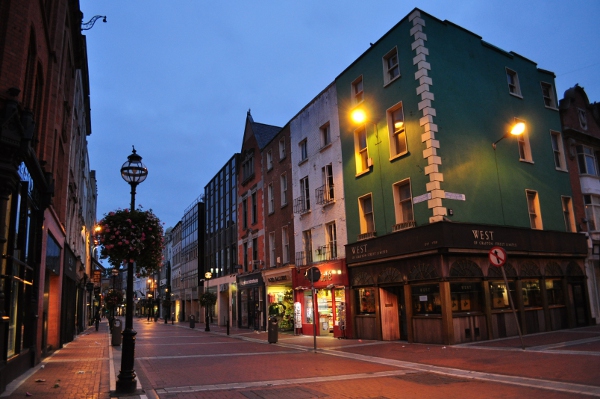 610.jpg (142435 bytes)