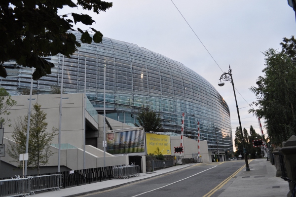 640.jpg (134619 bytes)