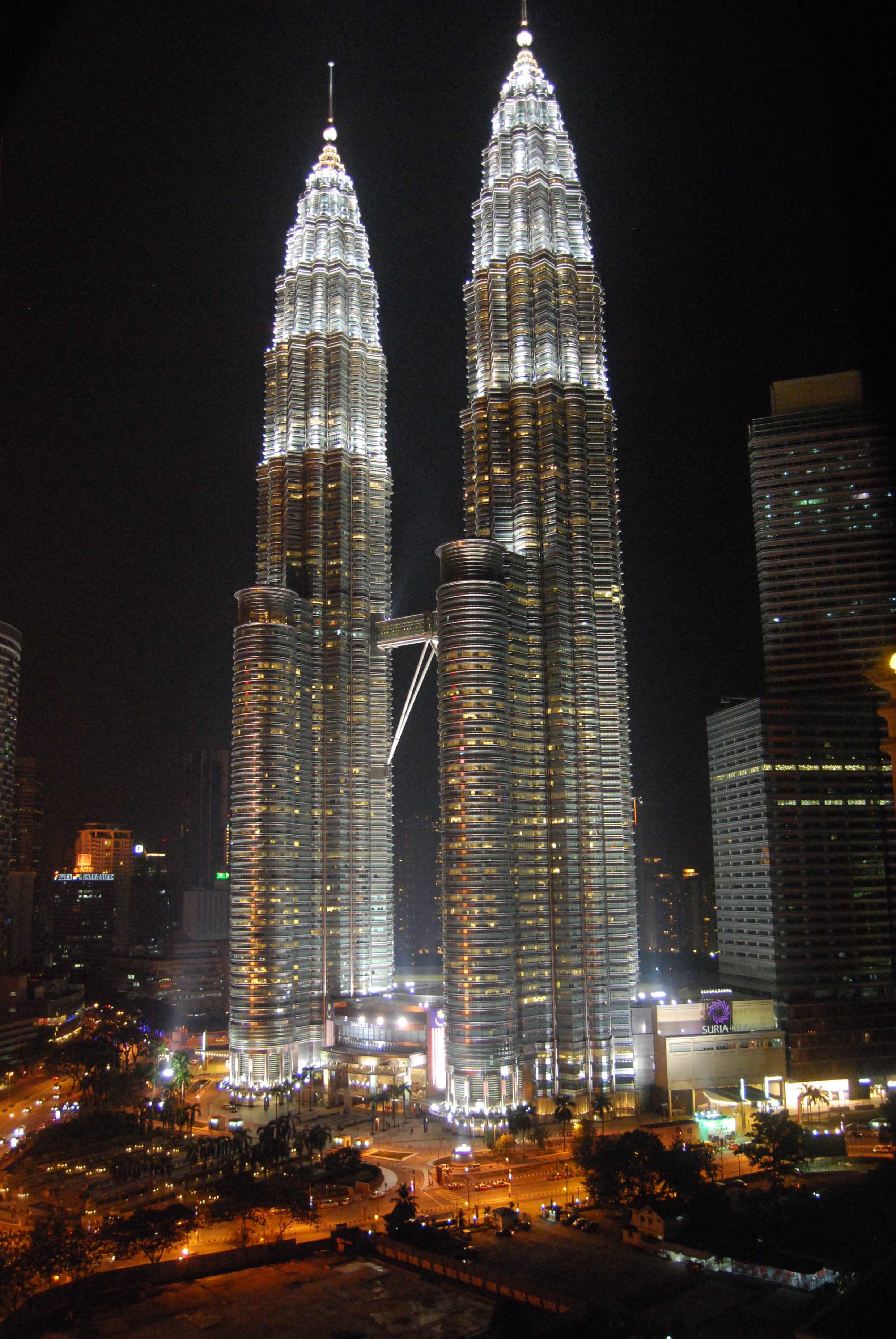 100.jpg (119404 bytes)