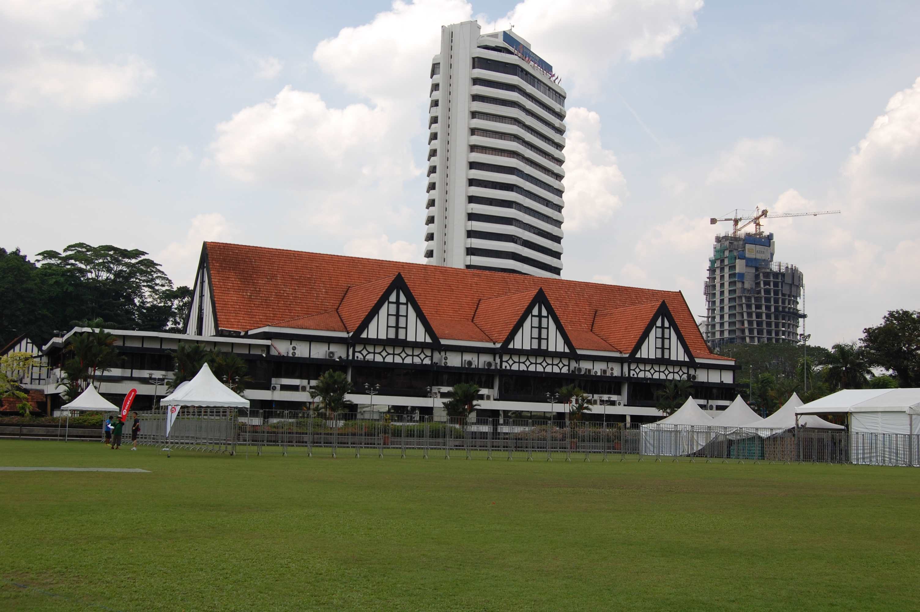 150.jpg (204530 bytes)