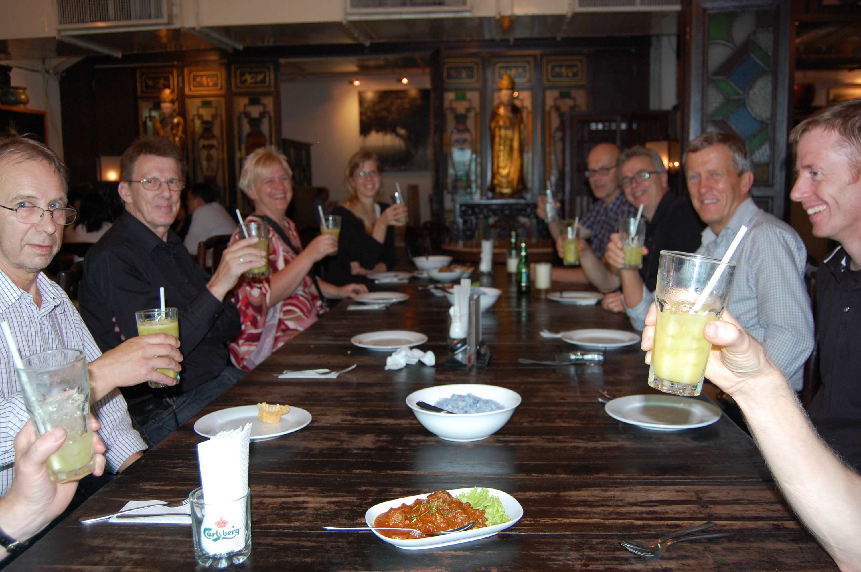 190.jpg (131761 bytes)