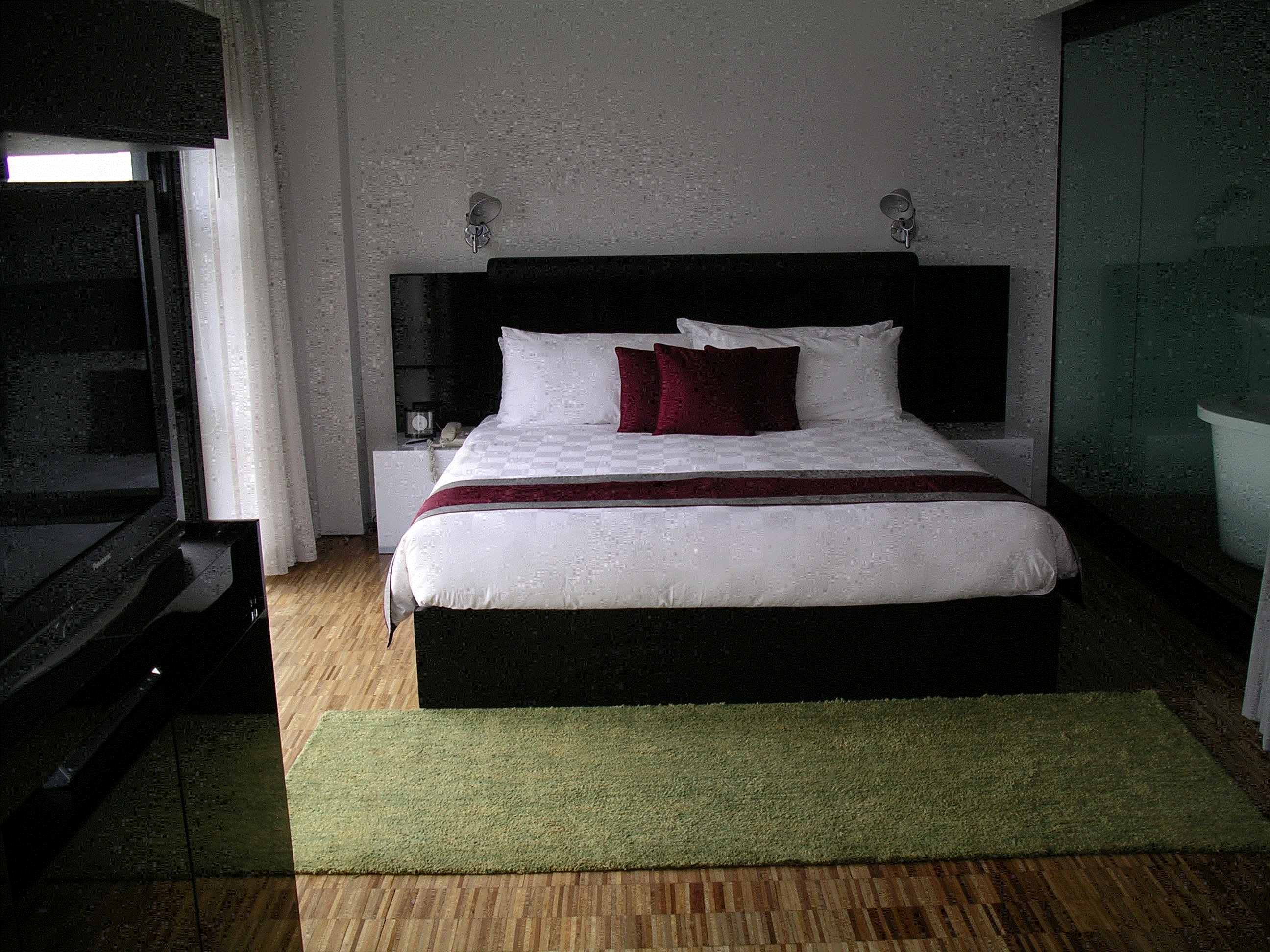 20.gif (143209 bytes)