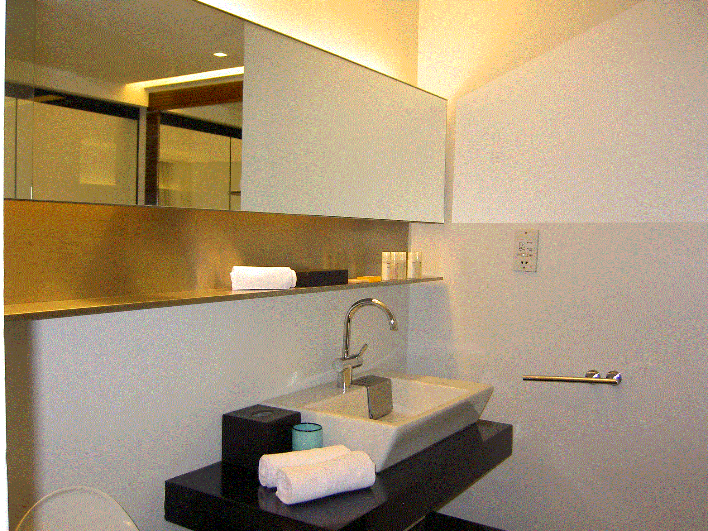 40.gif (171014 bytes)