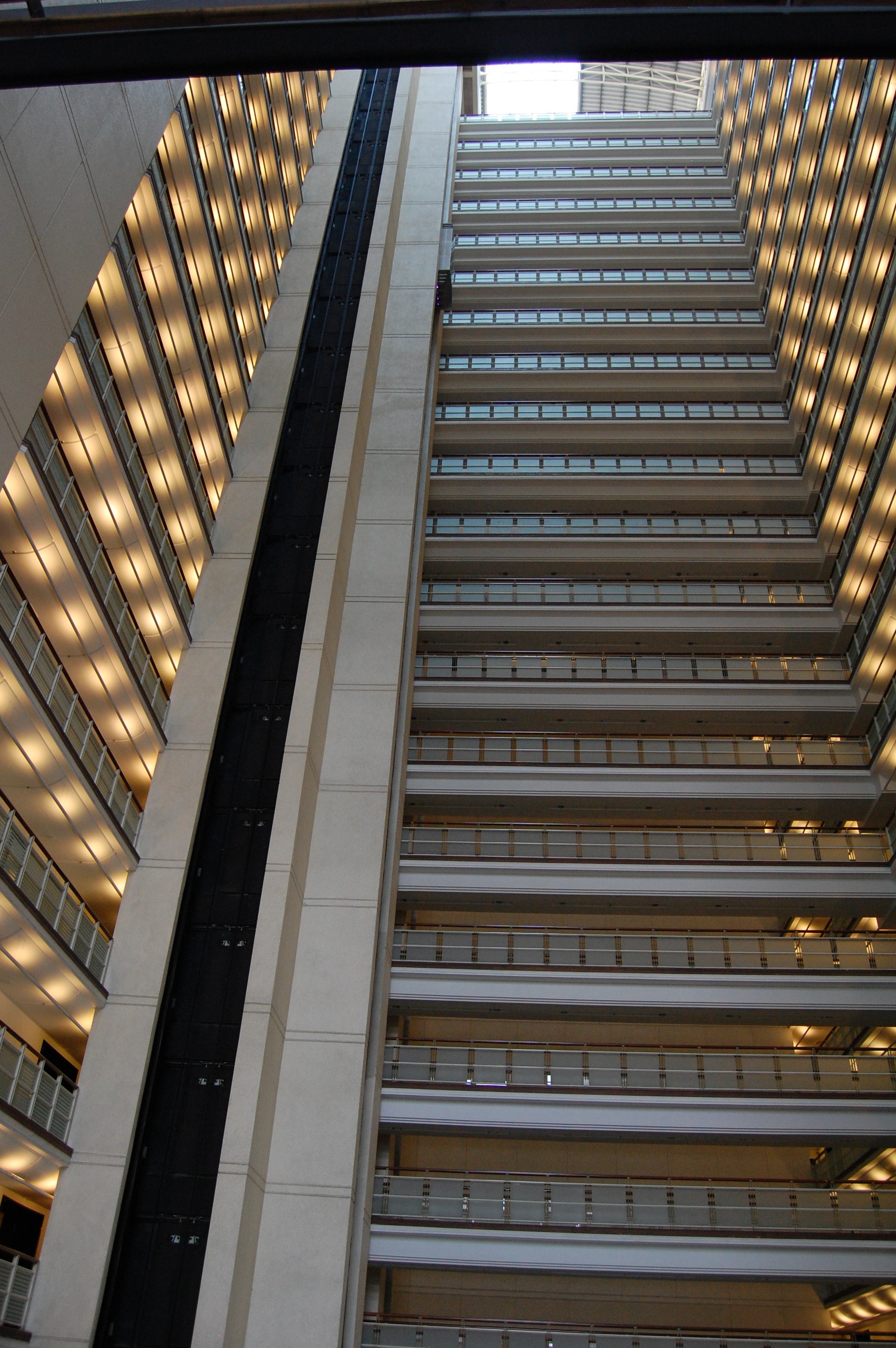 9.jpg (143209 bytes)