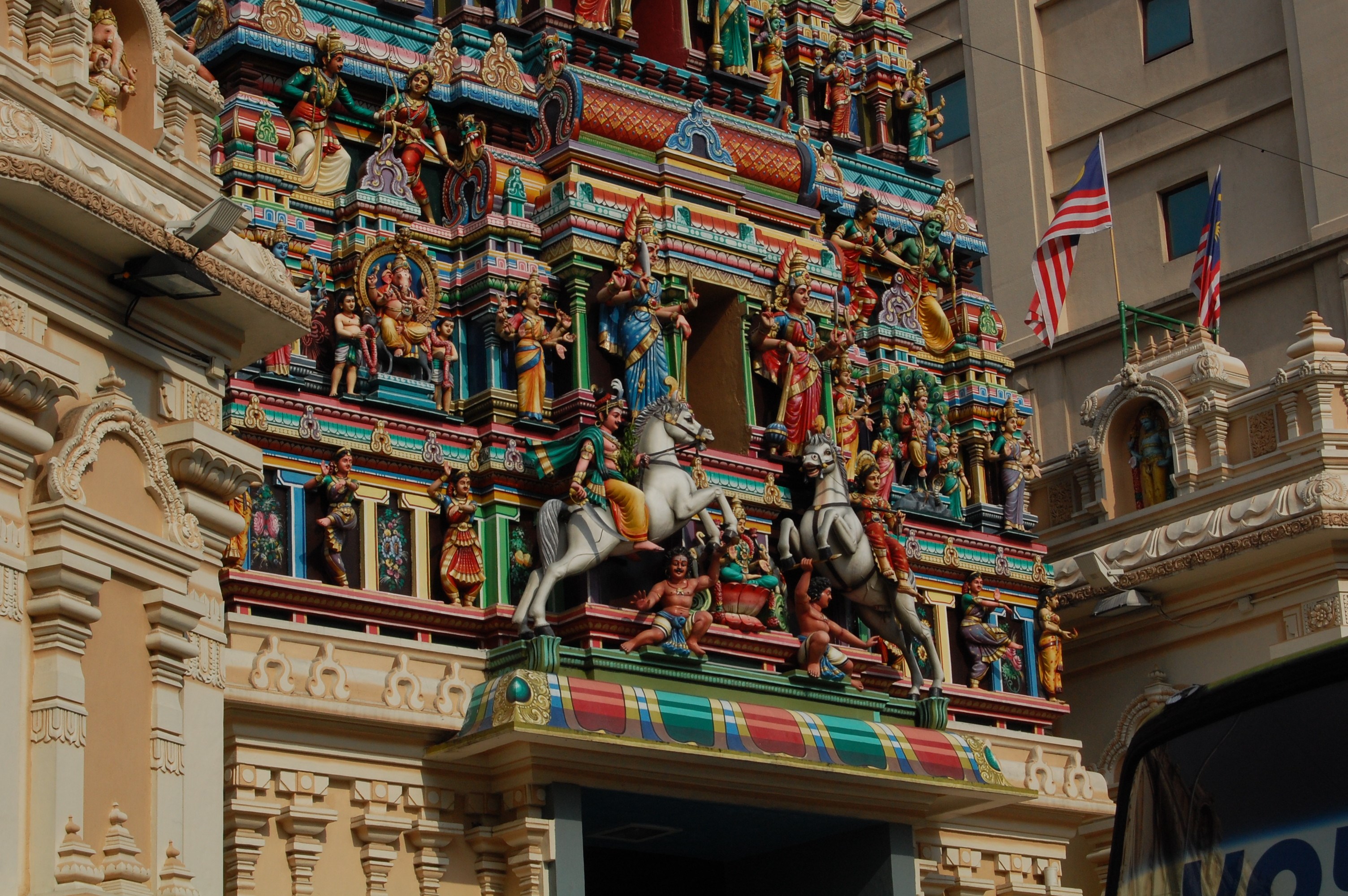 320.jpg (178546 bytes)