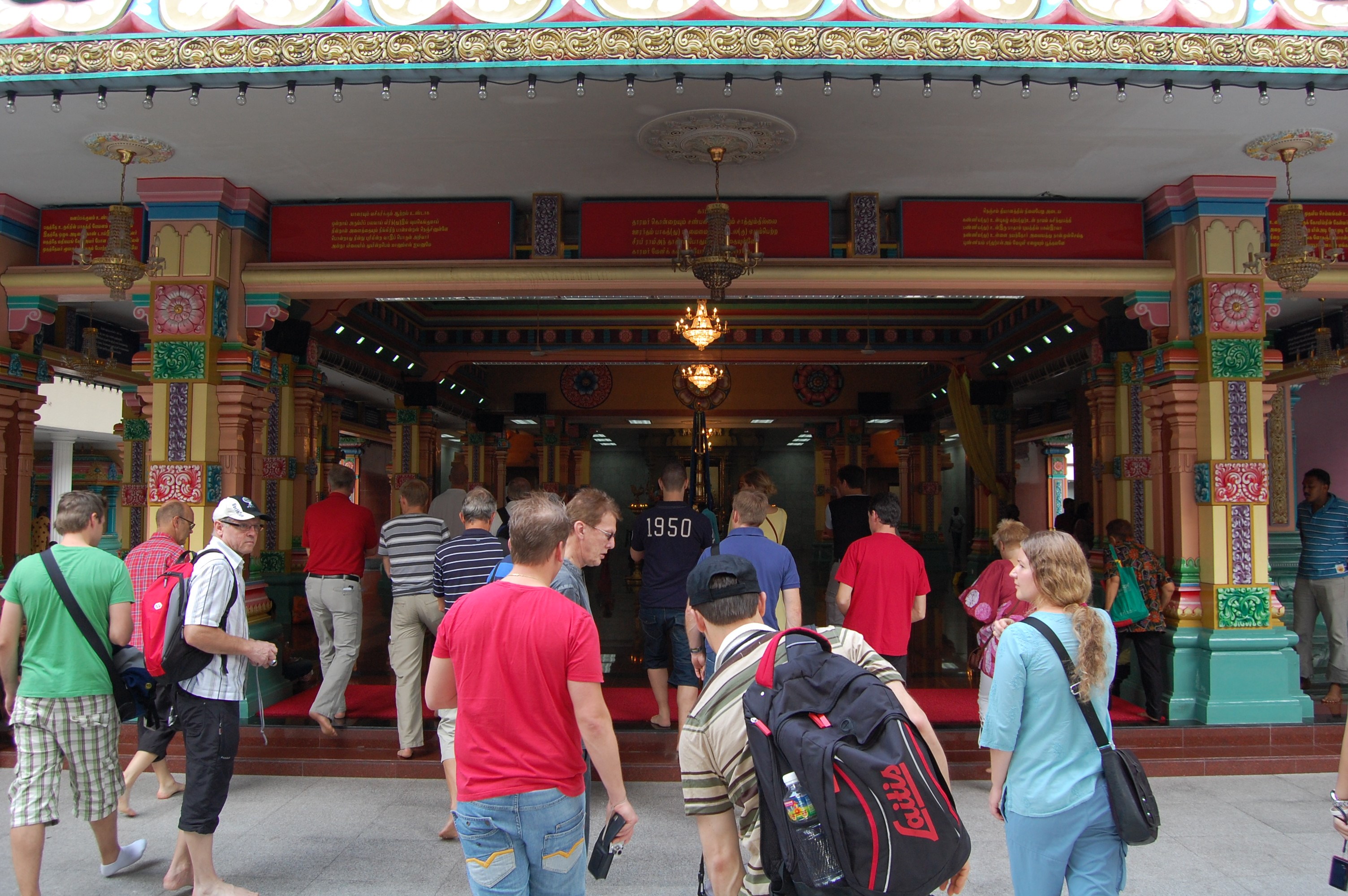 340.jpg (220334 bytes)