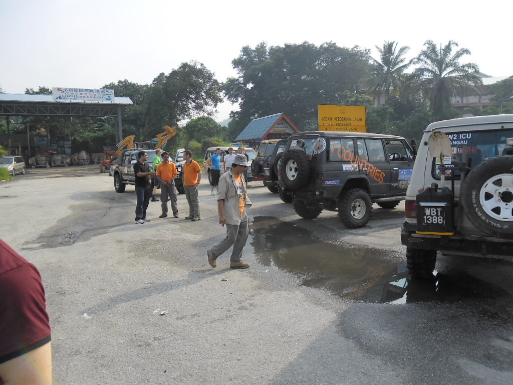 590.jpg (142435 bytes)