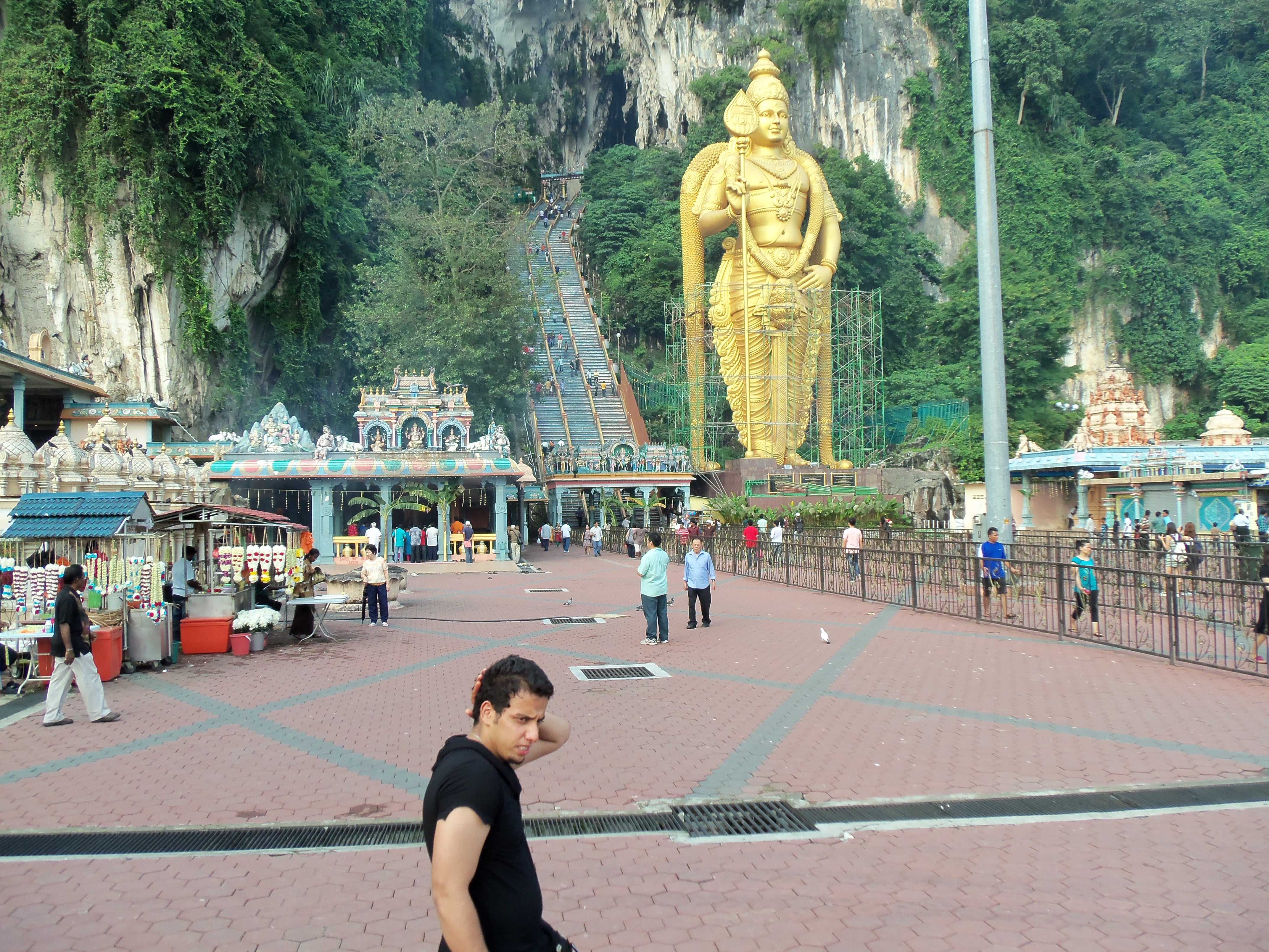 740.jpg (179639 bytes)