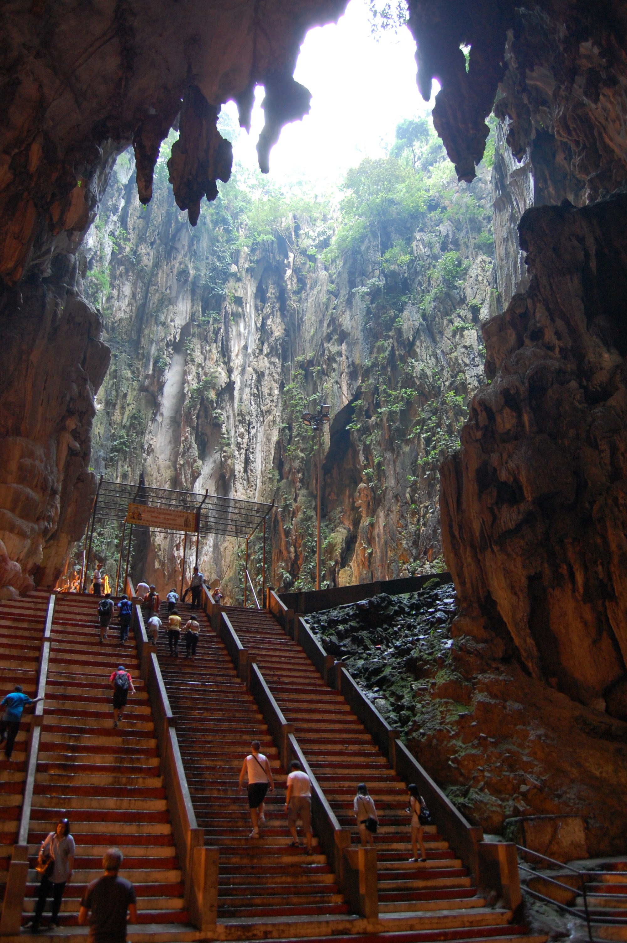 810.jpg (179639 bytes)