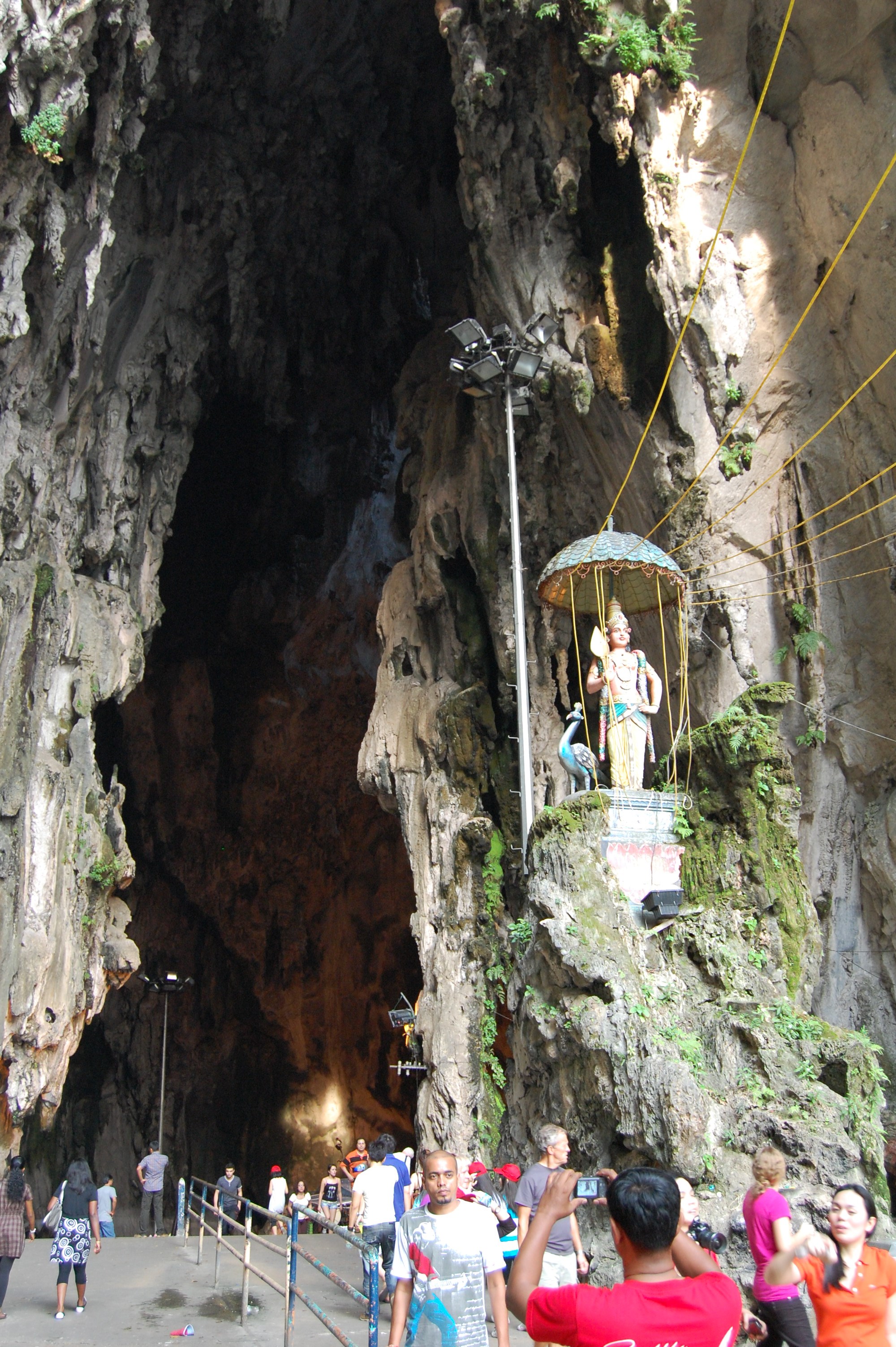 860.jpg (147915 bytes)