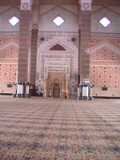 0520.jpg (170792 bytes)