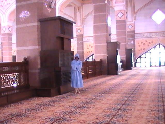 0521.jpg (151473 bytes)