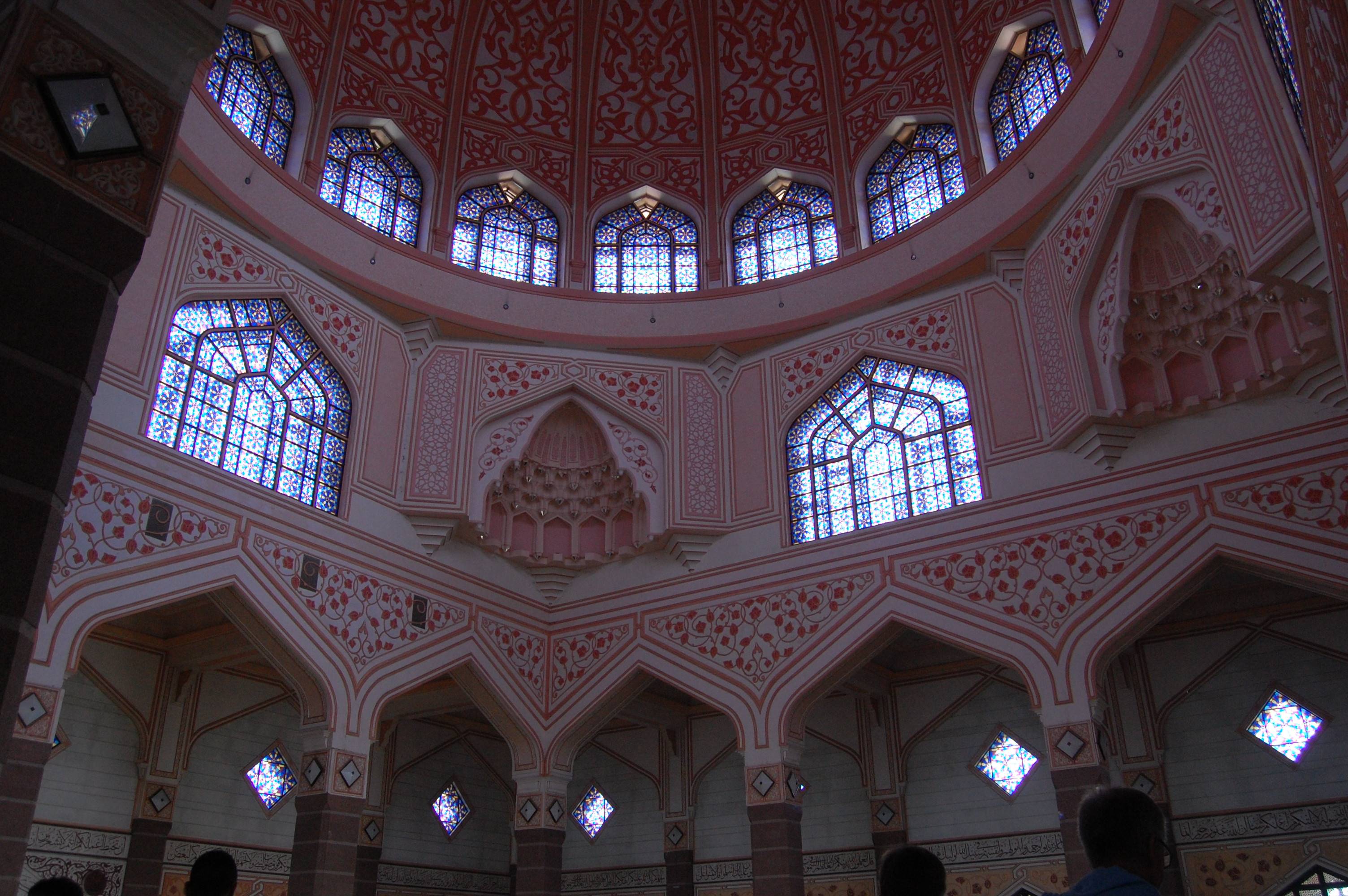 0522.jpg (114598 bytes)