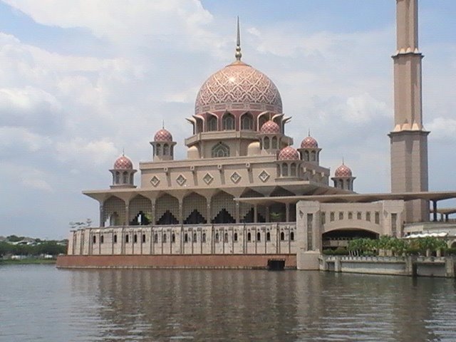 0658.jpg (147915 bytes)