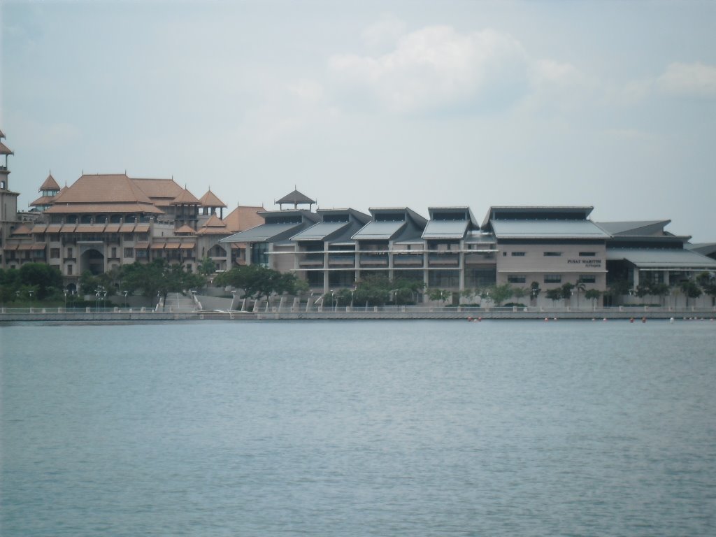 0724.jpg (147915 bytes)