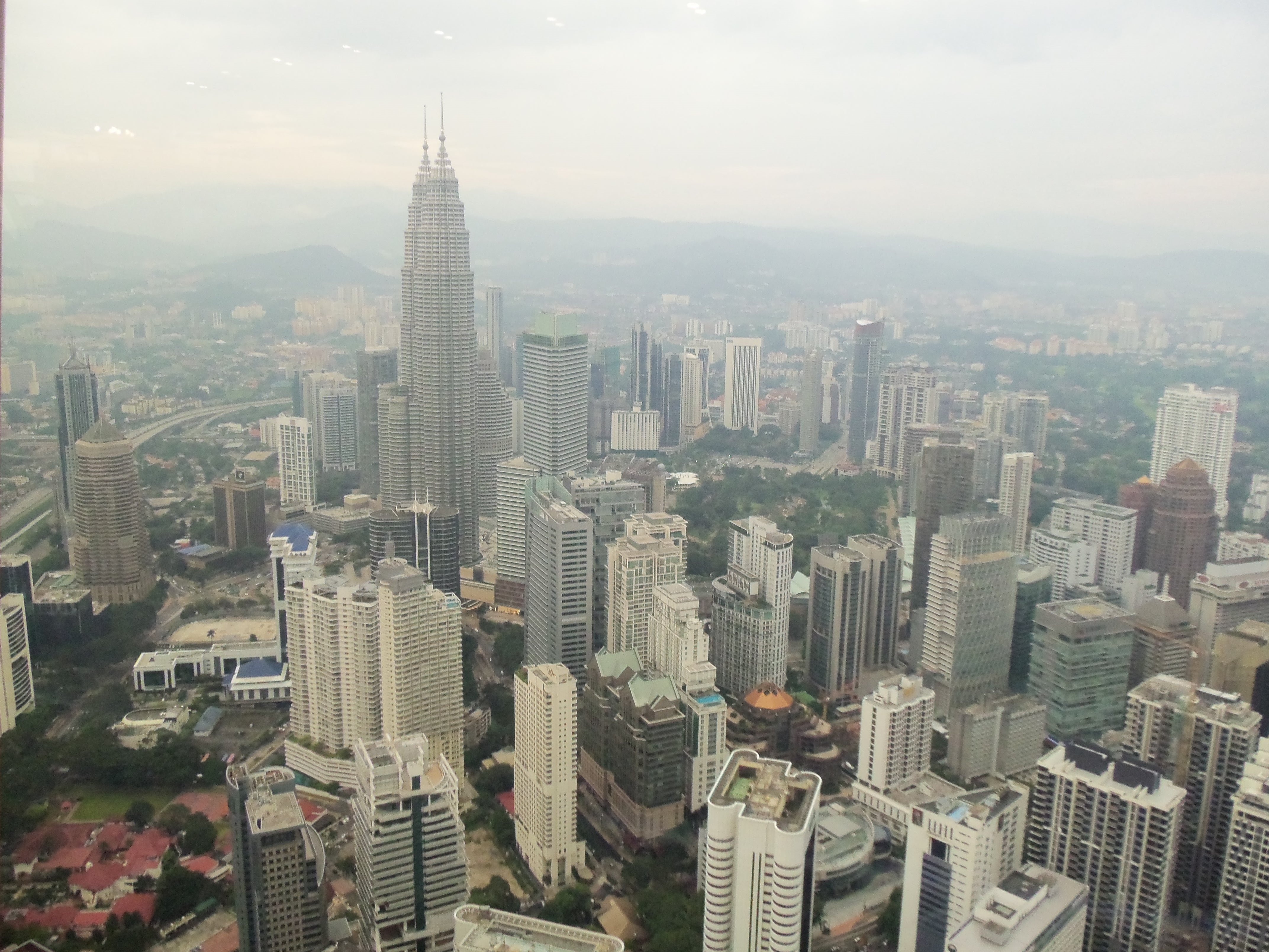 1222.jpg (147915 bytes)