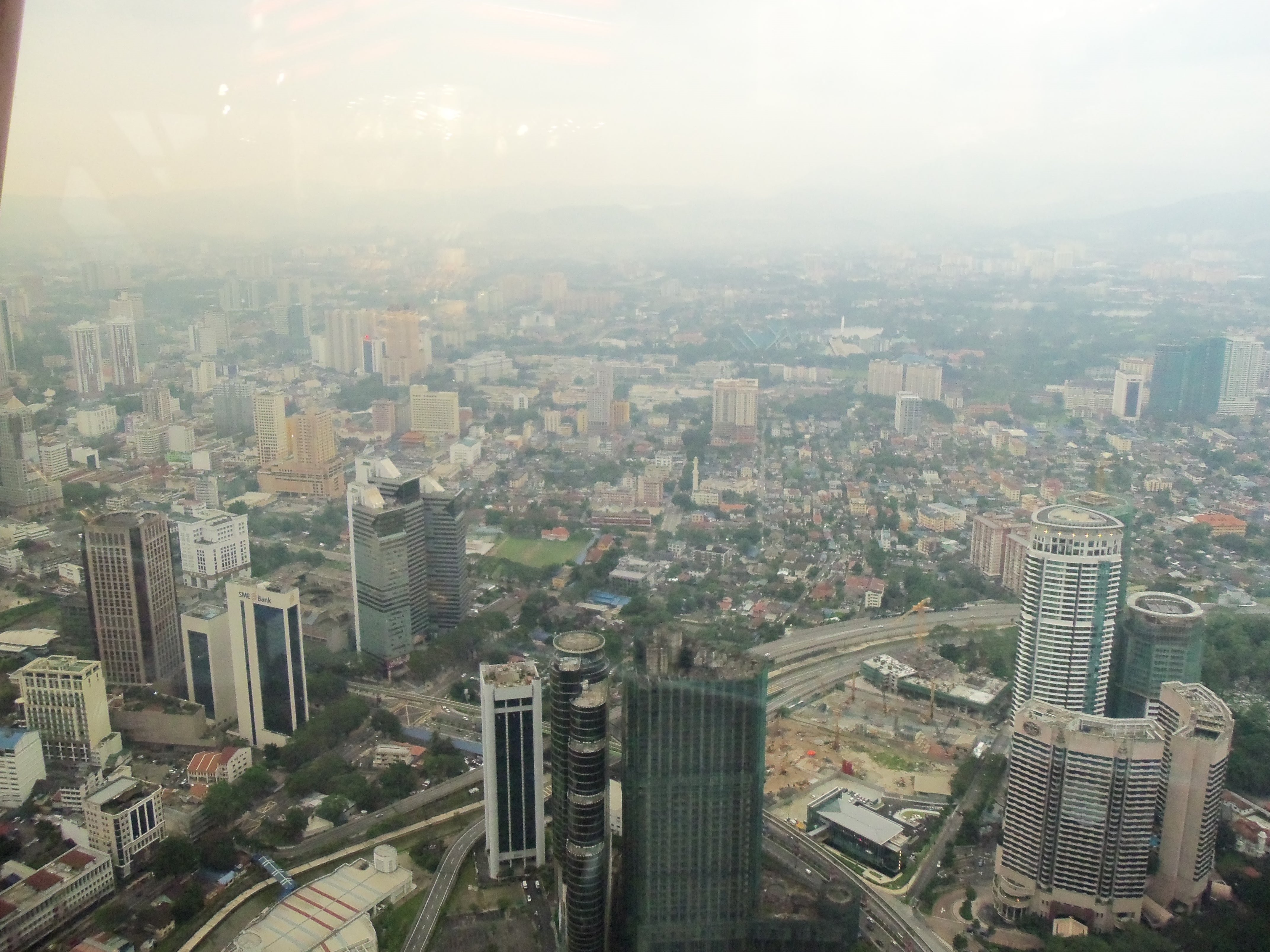 1228.jpg (147915 bytes)