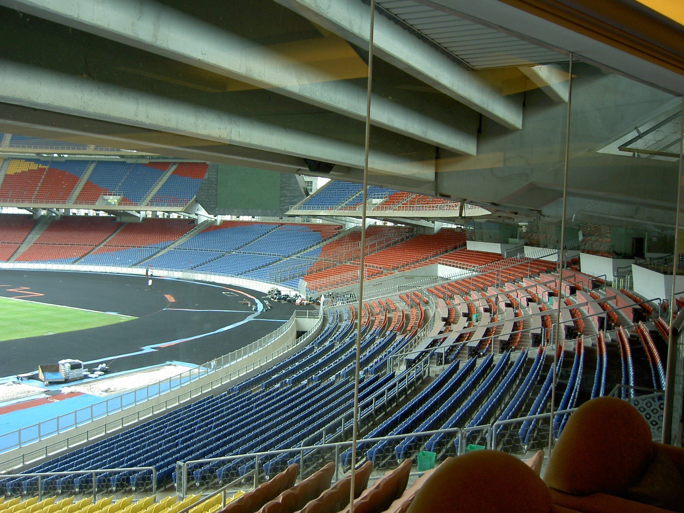 1020.jpg (179639 bytes)