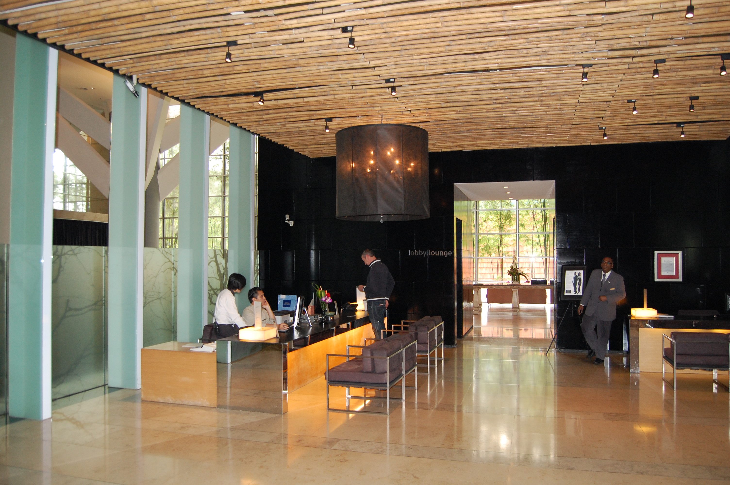 1207.jpg (147915 bytes)