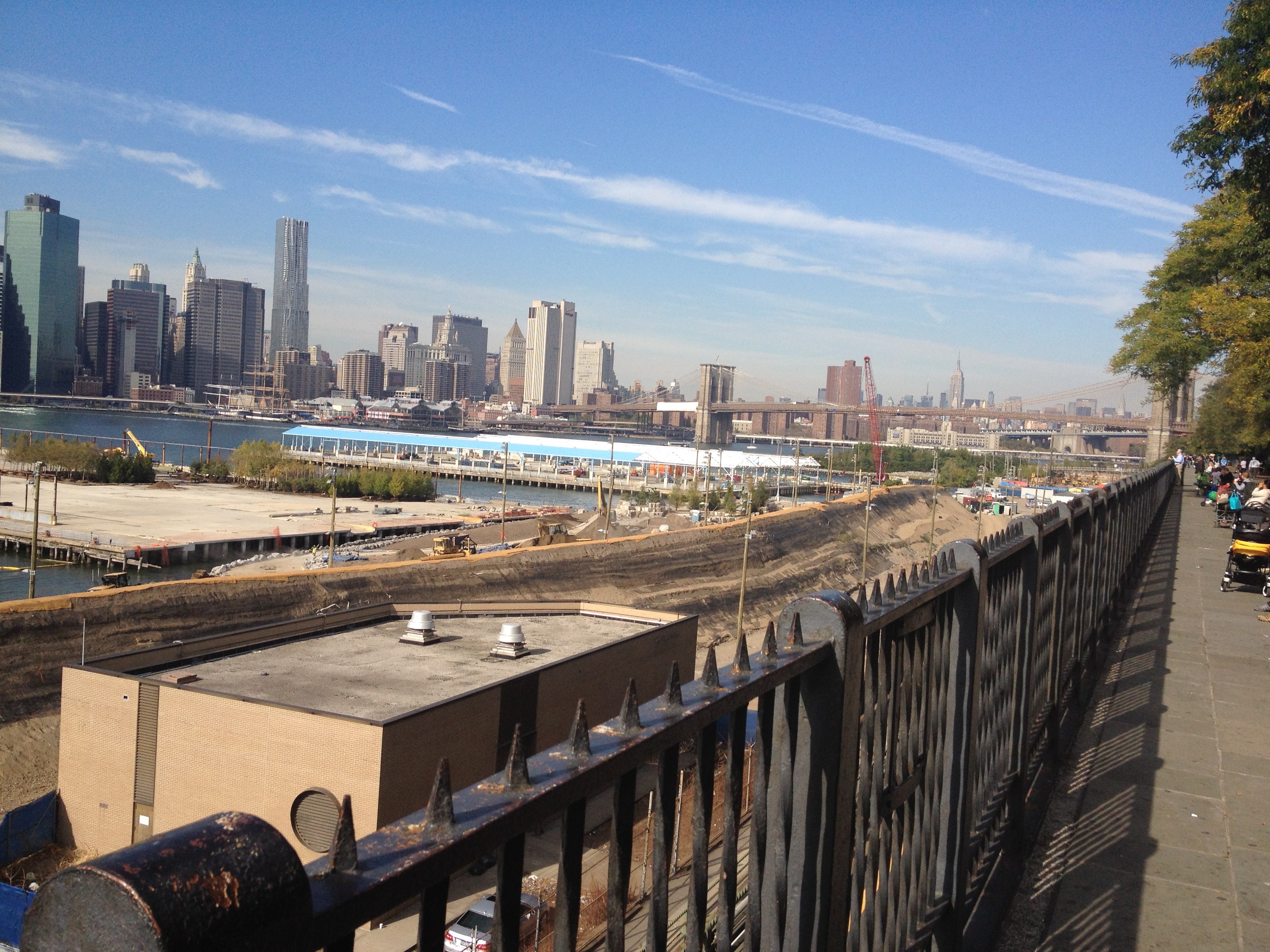 141438.jpg (250910 bytes)