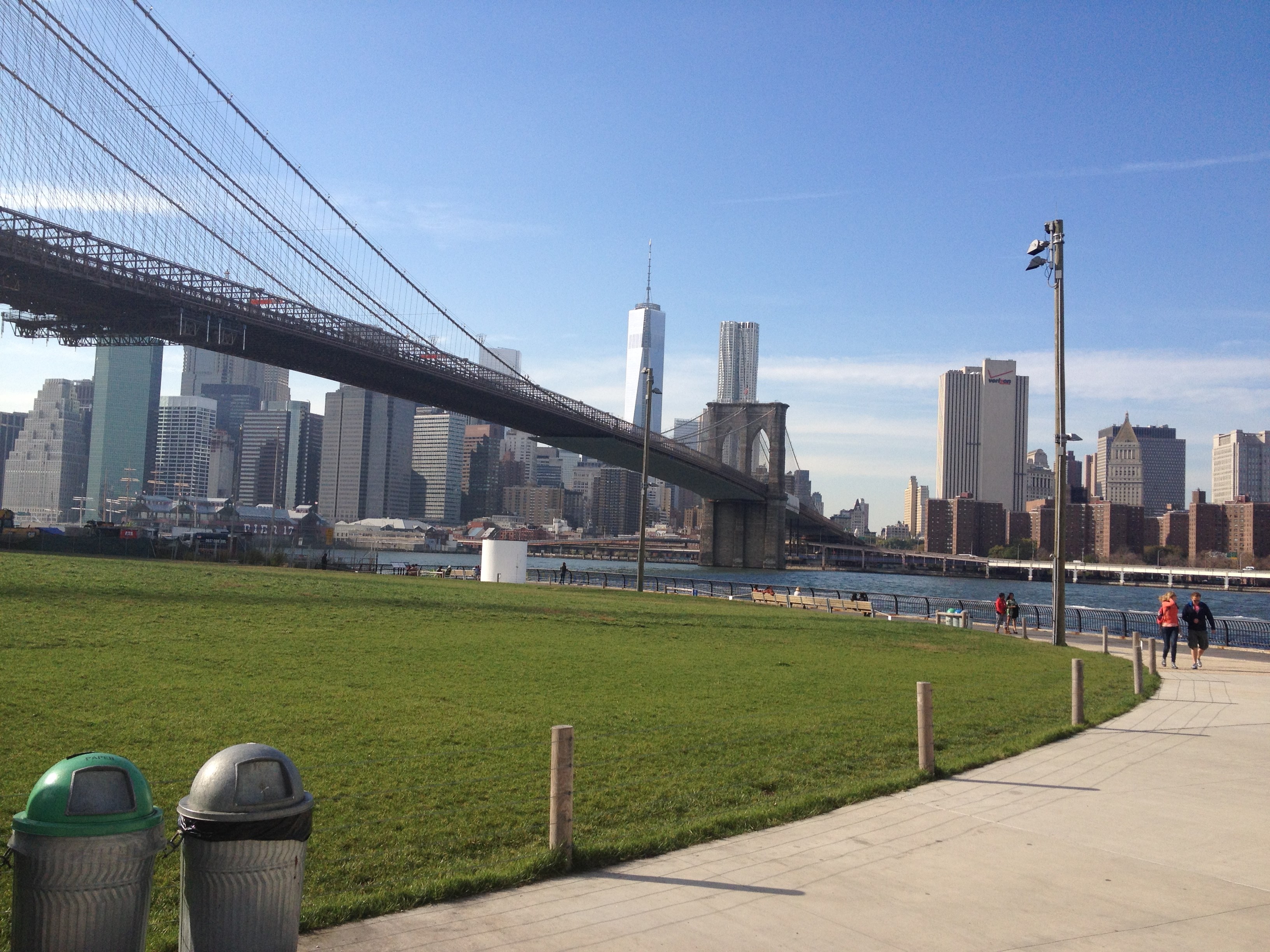 141516.jpg (127199 bytes)