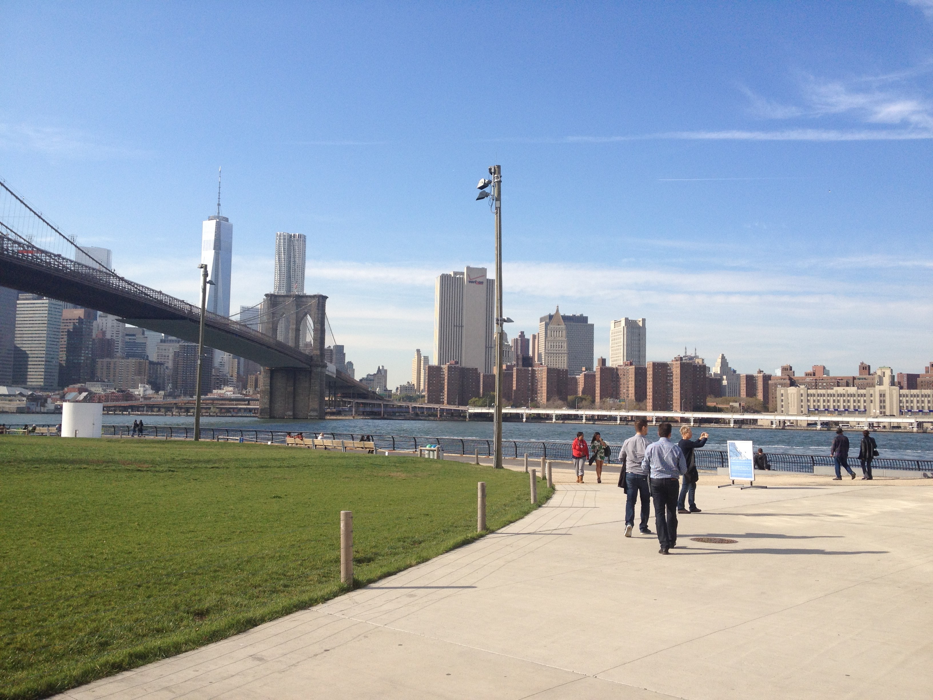 141518.jpg (127199 bytes)