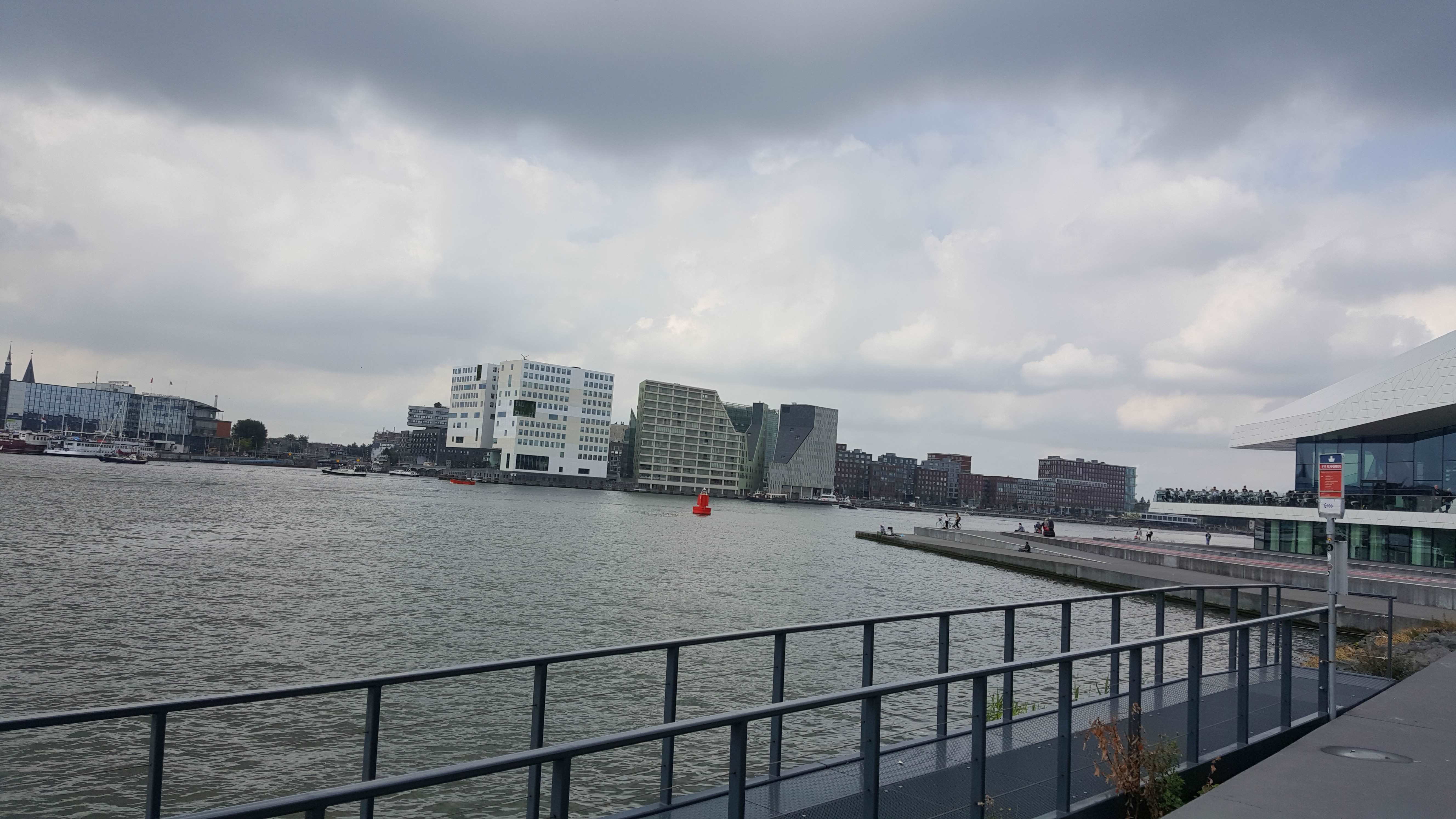 140.jpg (165735 bytes)