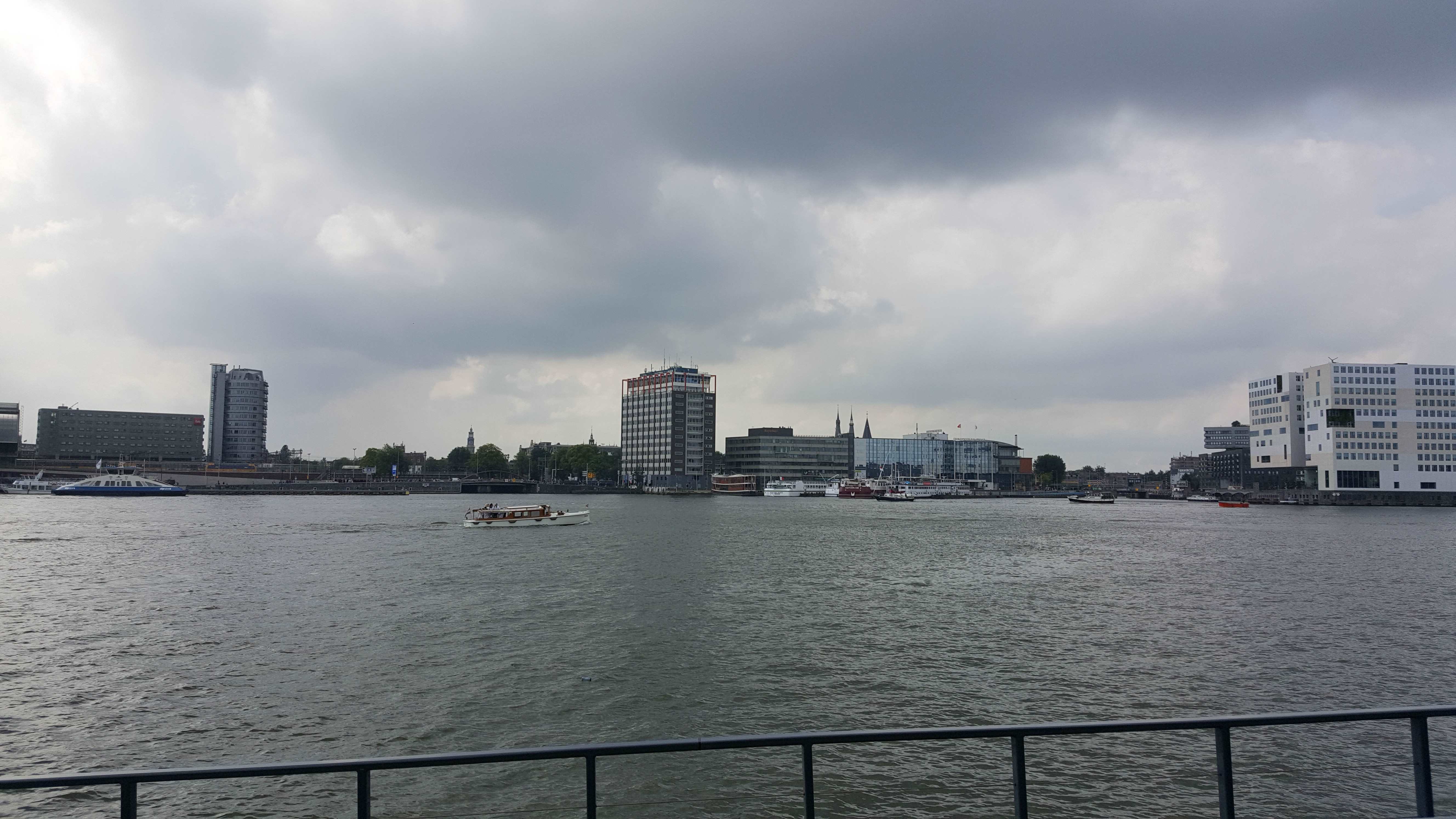 150.jpg (182614 bytes)