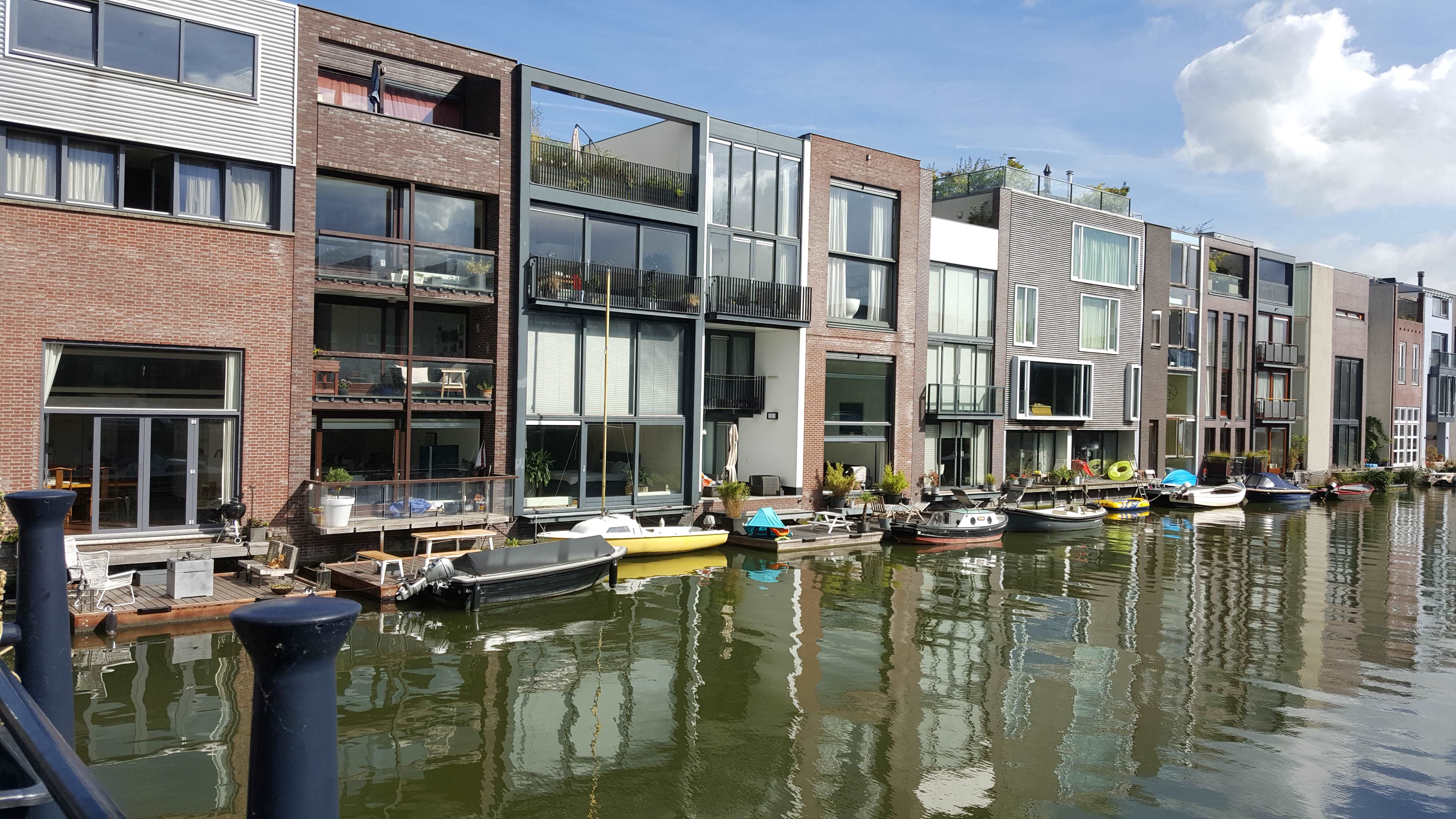 80.jpg (143827 bytes)