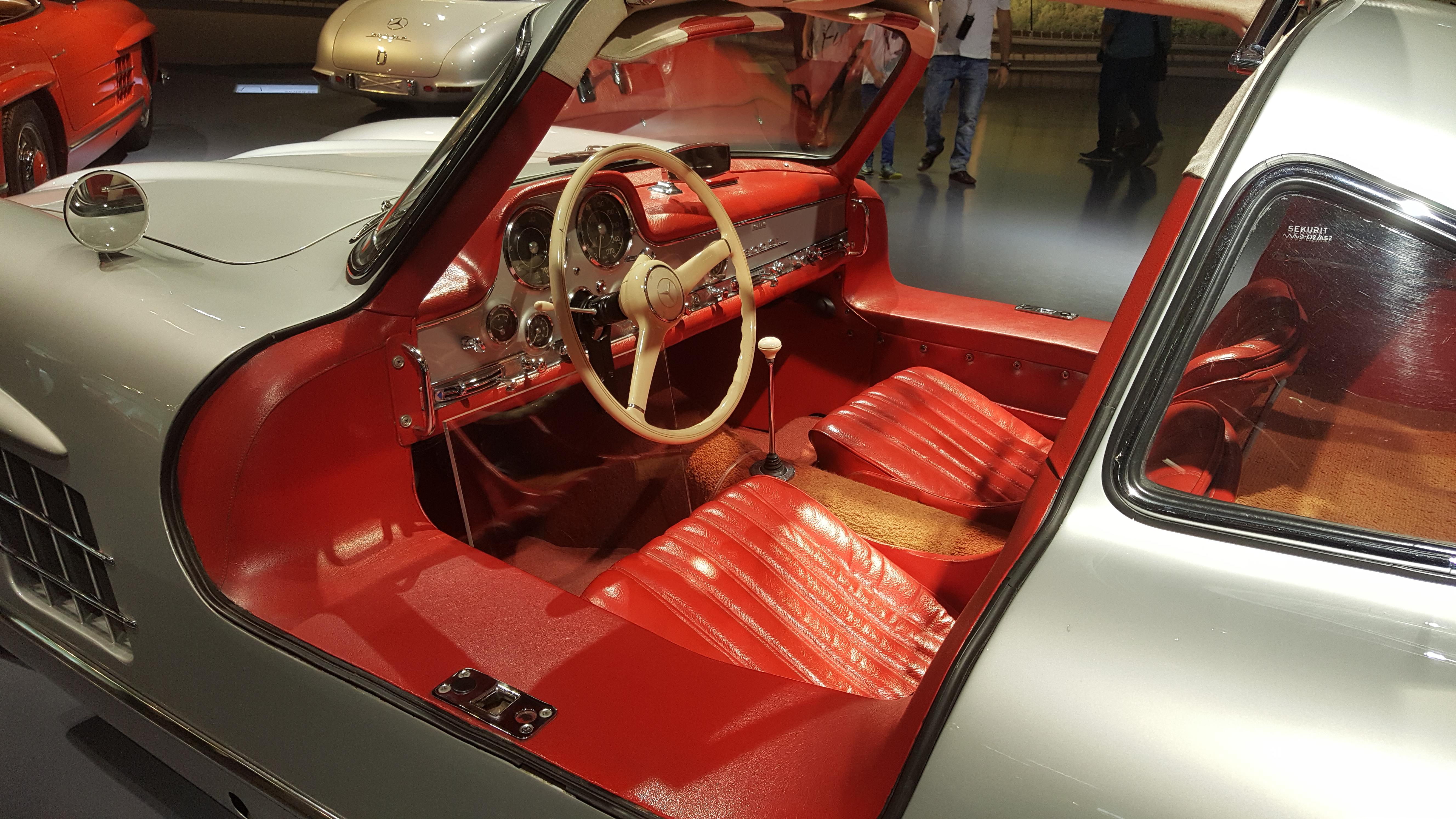 110.jpg (146416 bytes)