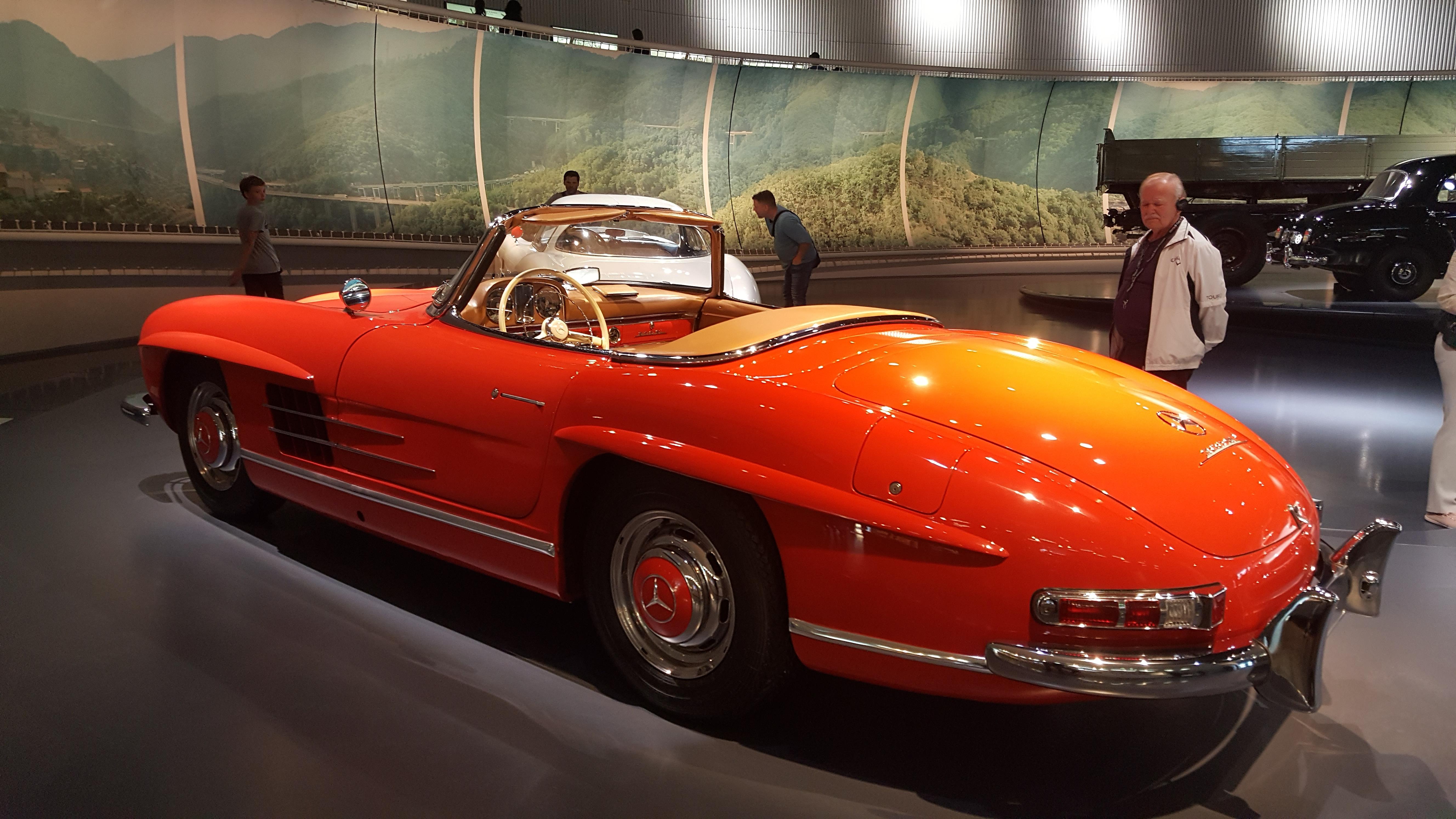 140.jpg (165735 bytes)