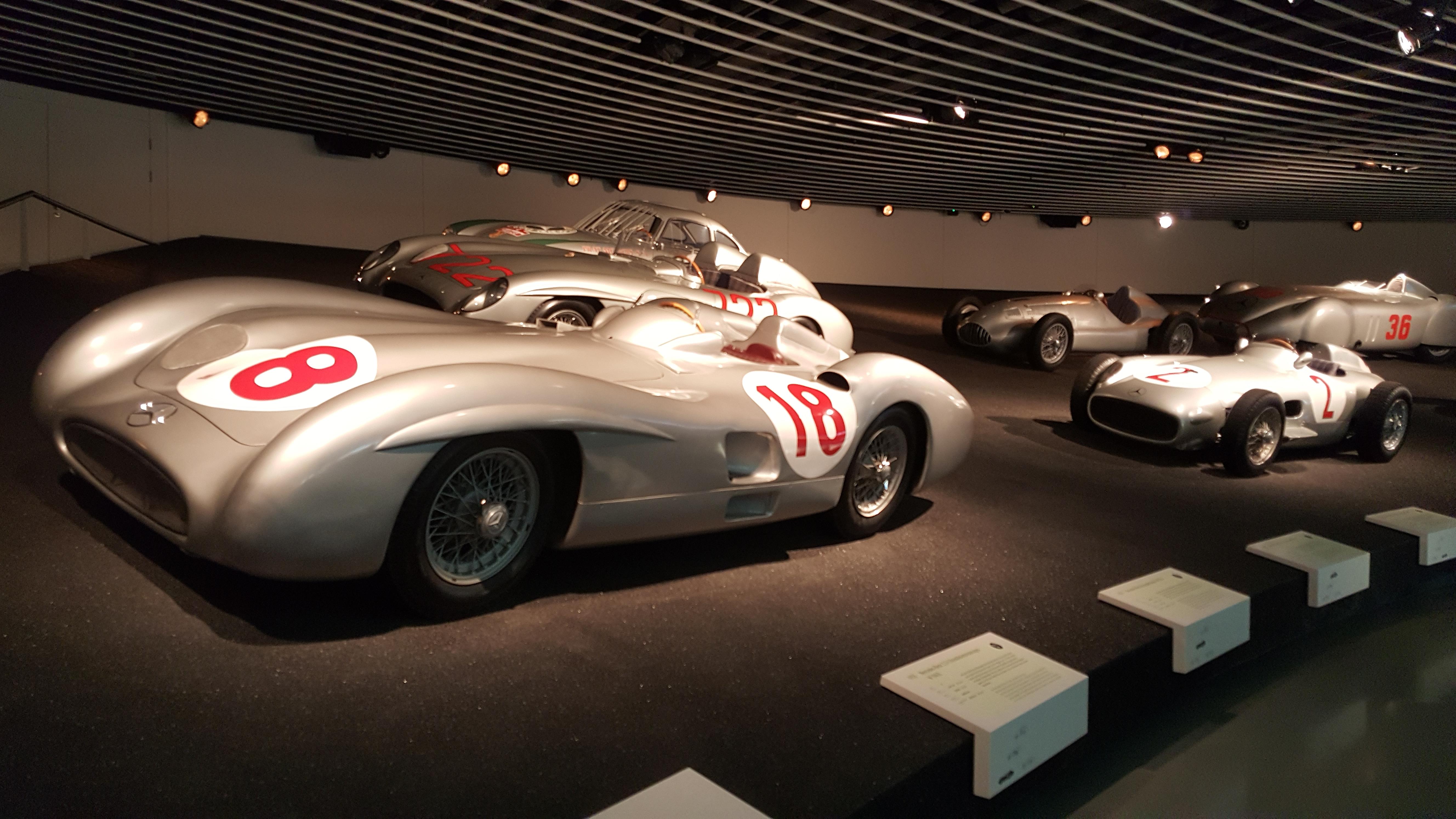 340.jpg (220273 bytes)