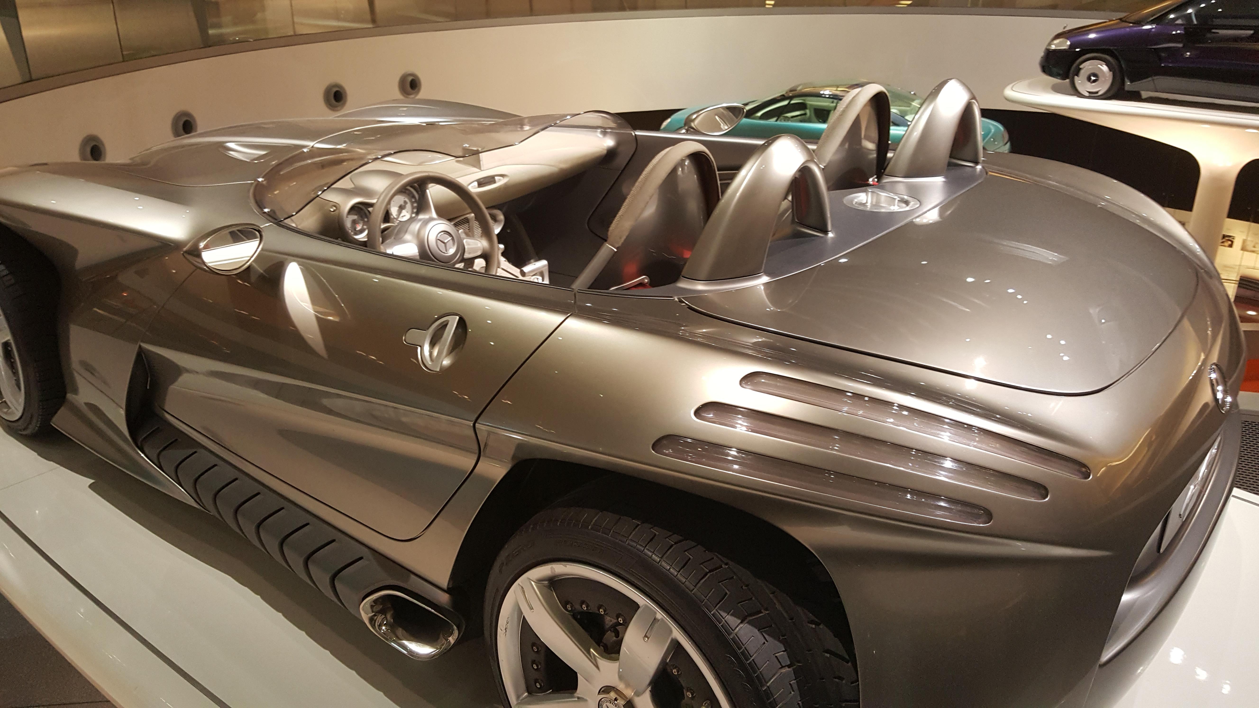 440.jpg (250910 bytes)