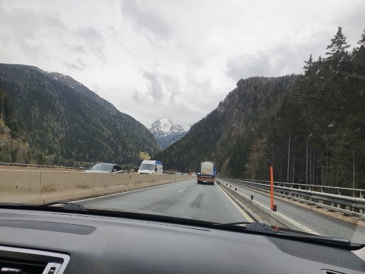 50.jpg (154904 bytes)