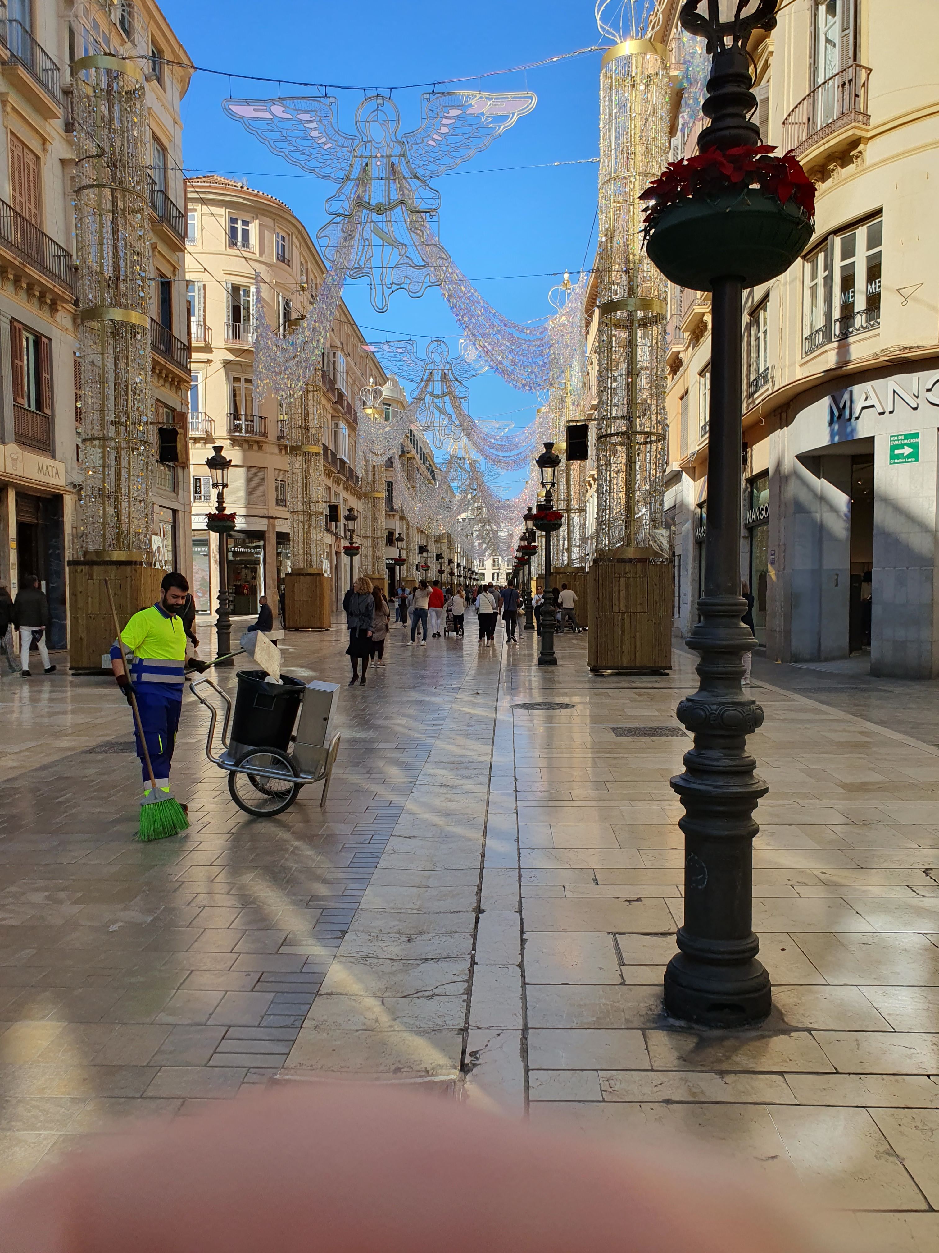 610.jpg (327117 bytes)