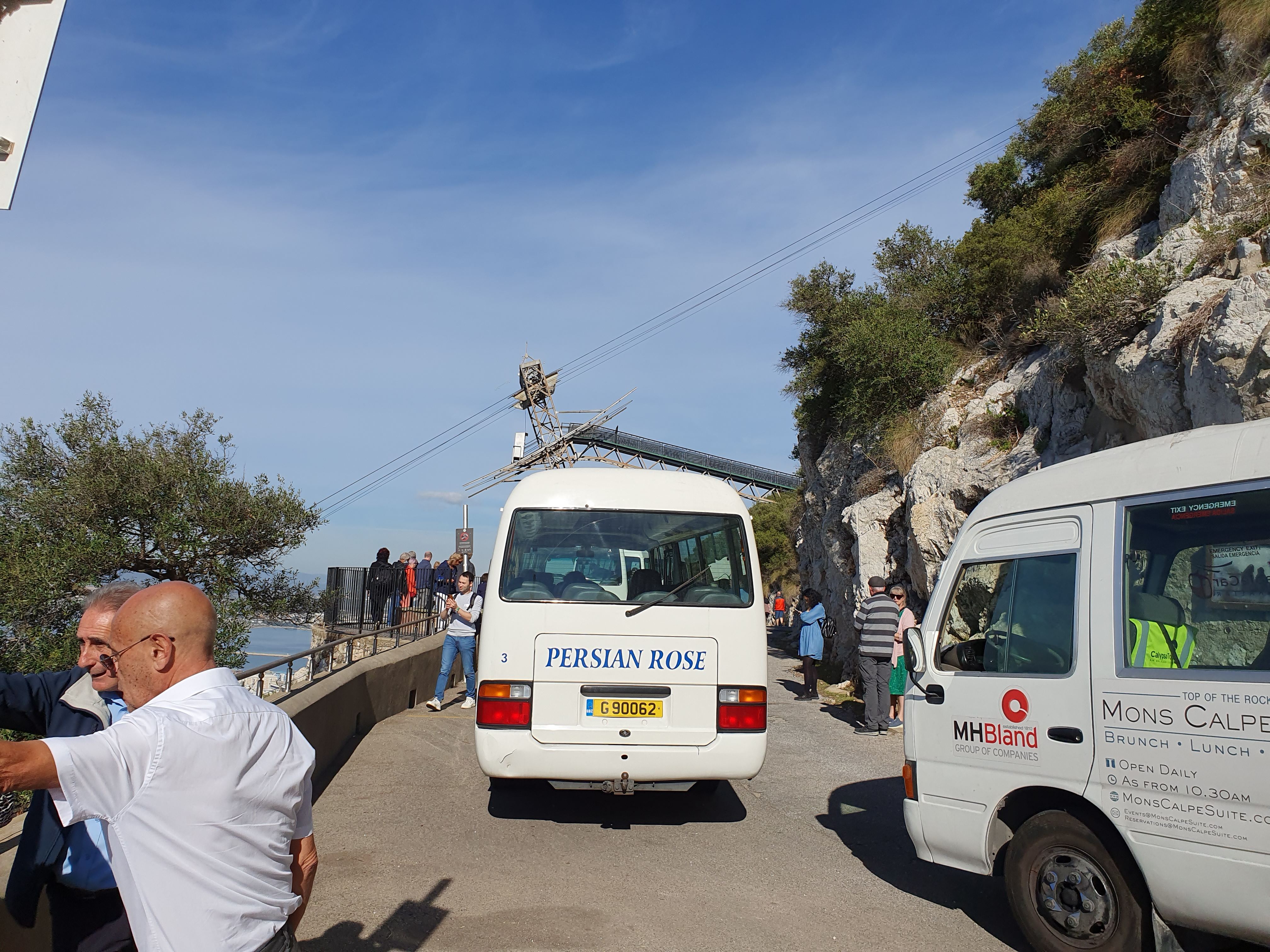 840.jpg (327117 bytes)