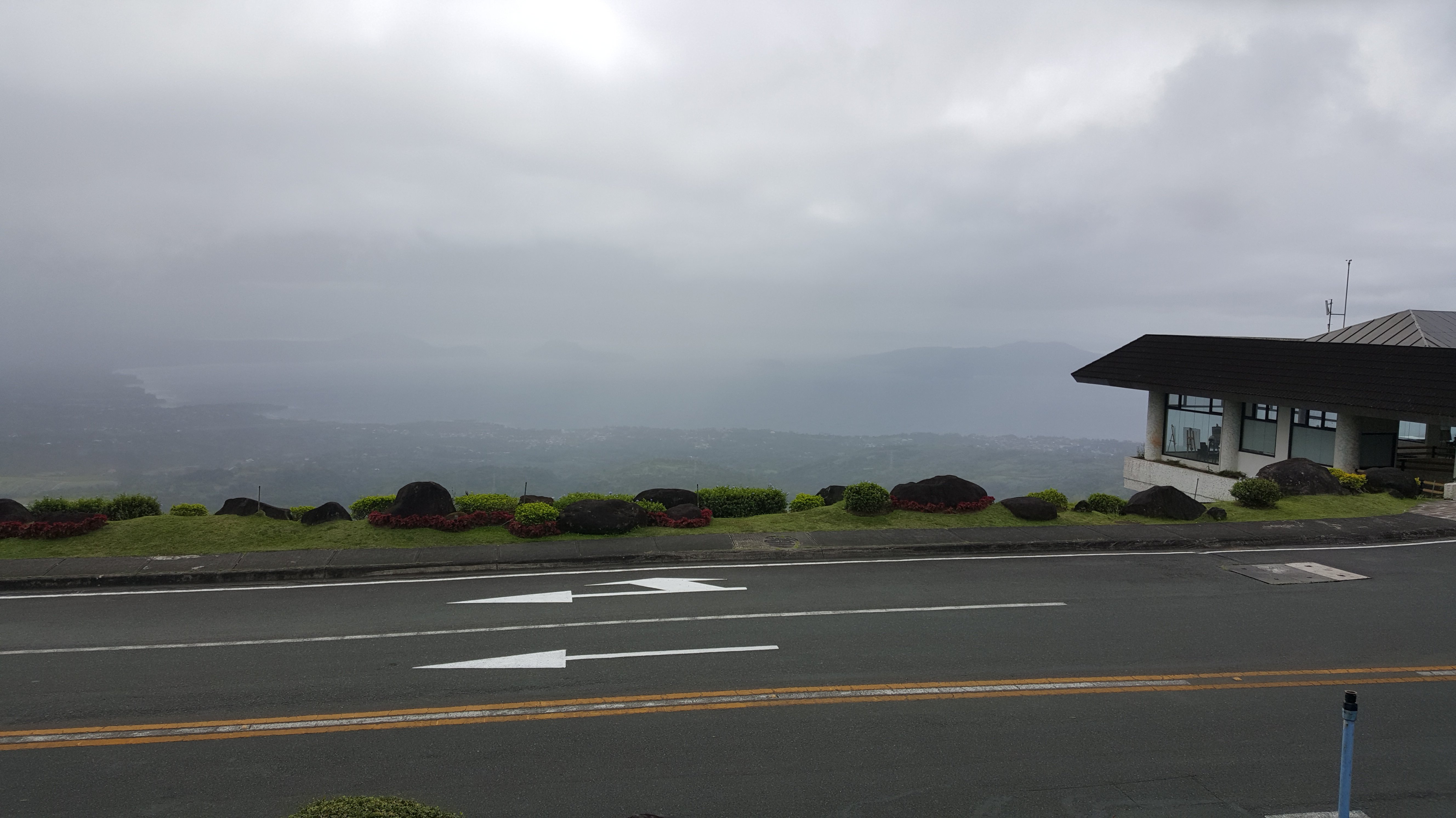 10.jpg (165335 bytes)