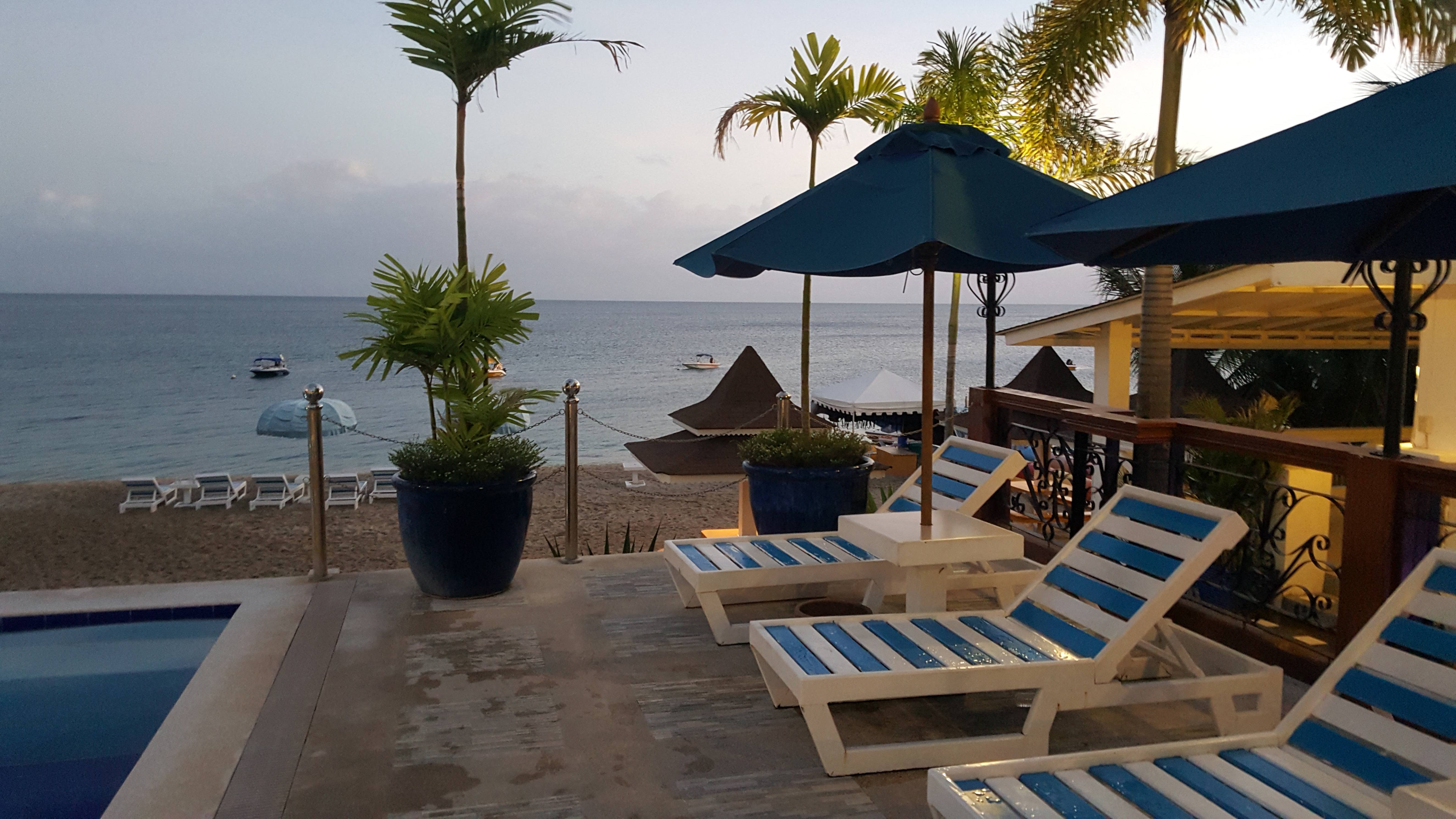 110.jpg (165335 bytes)