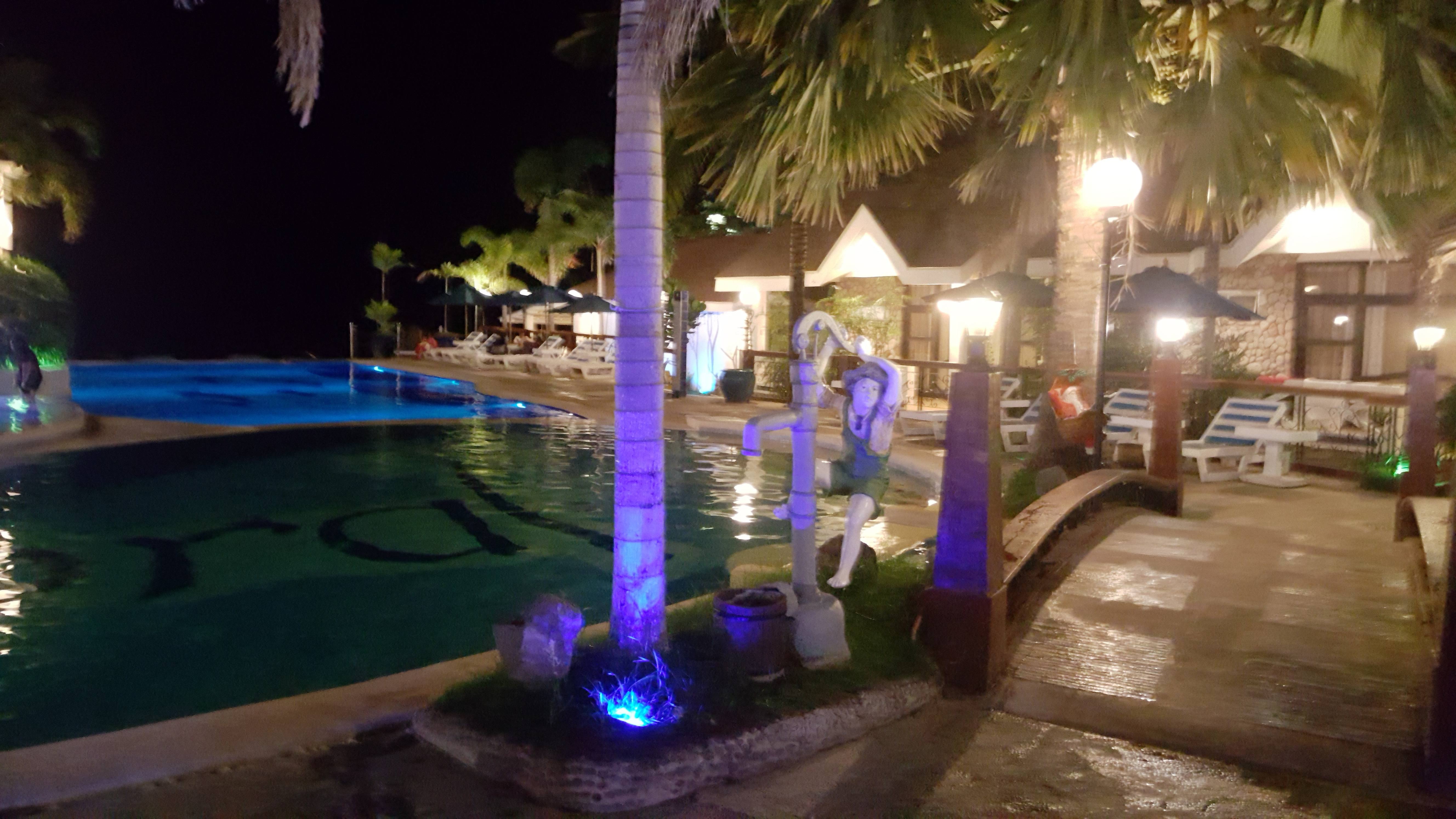 30.jpg (165335 bytes)