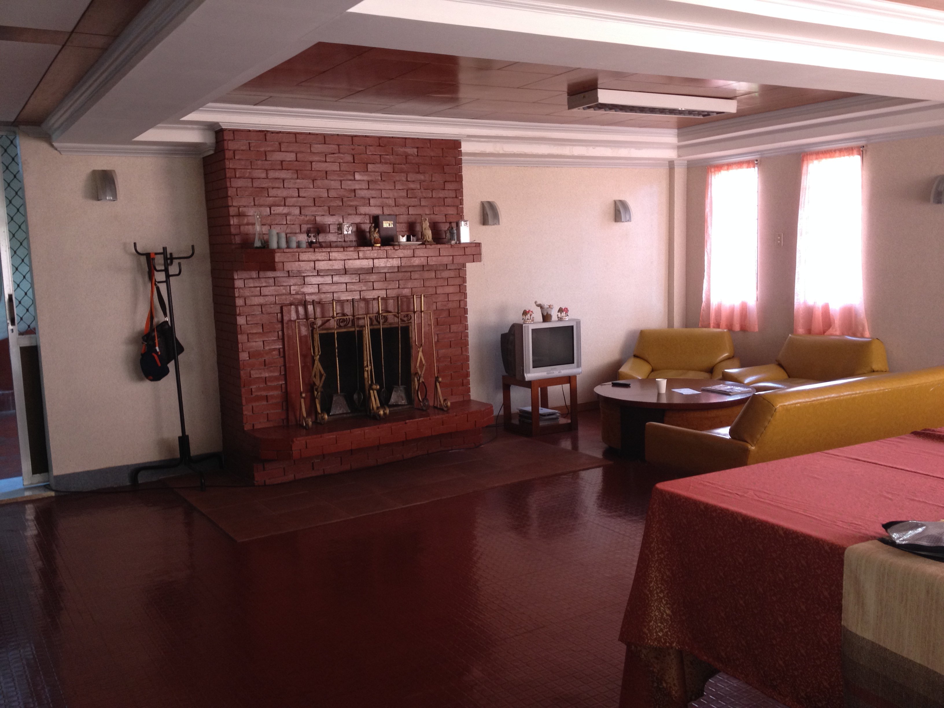 180.jpg (142052 bytes)